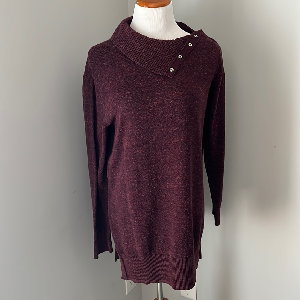 Gap sweater size large
